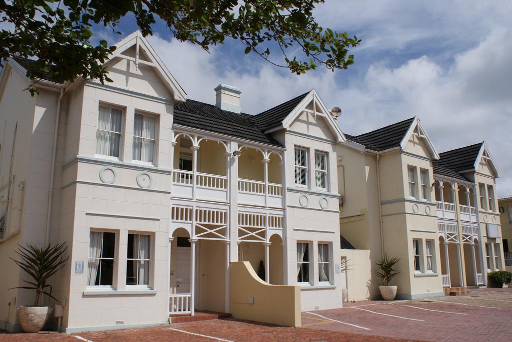 The Vic Hotel Порт Елизабет Екстериор снимка