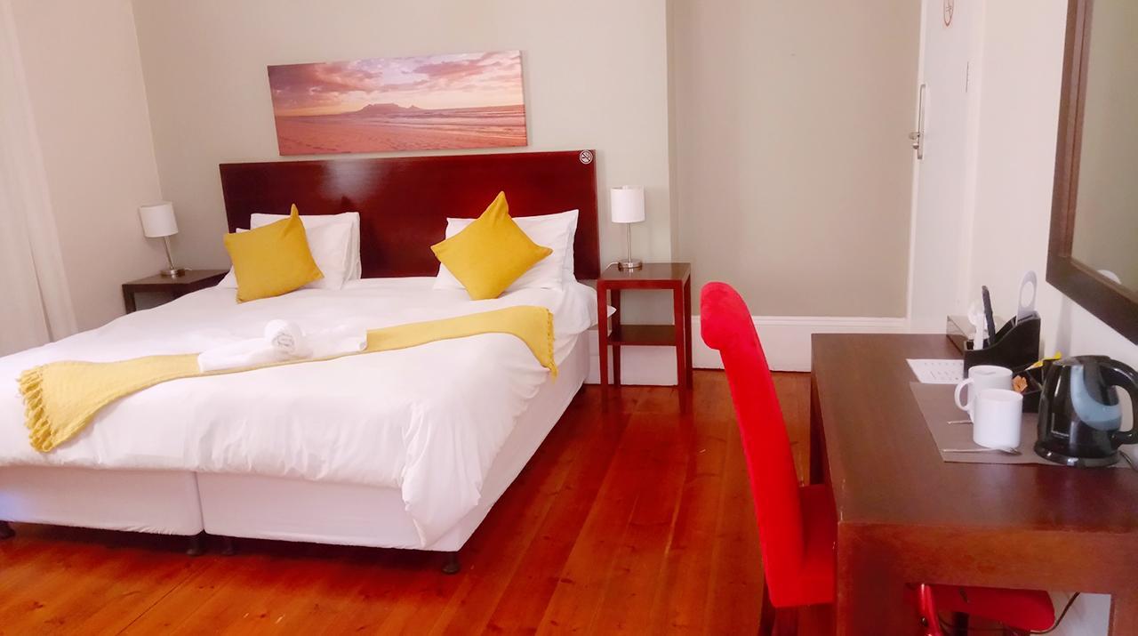 The Vic Hotel Порт Елизабет Екстериор снимка