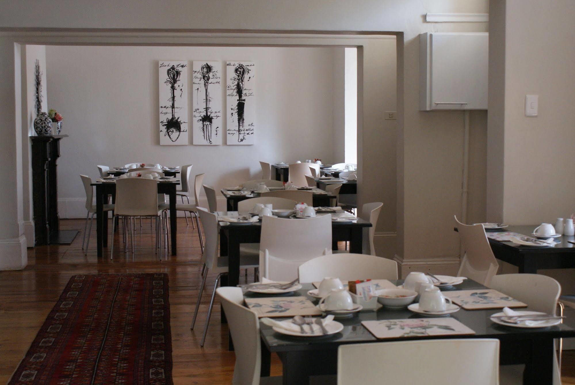 The Vic Hotel Порт Елизабет Екстериор снимка