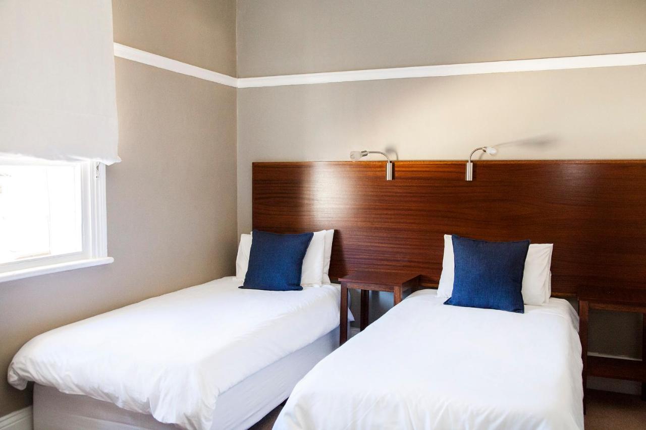The Vic Hotel Порт Елизабет Екстериор снимка