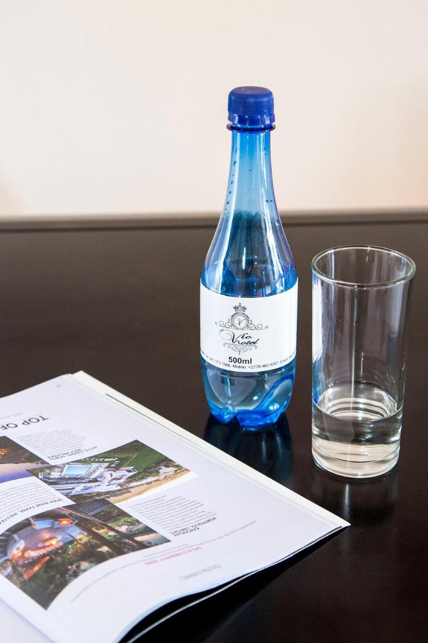The Vic Hotel Порт Елизабет Екстериор снимка