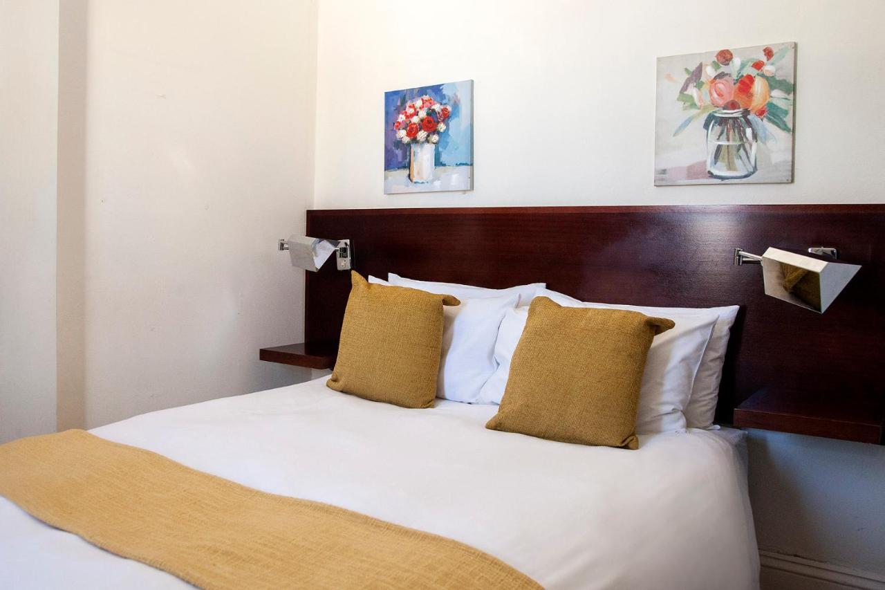 The Vic Hotel Порт Елизабет Екстериор снимка