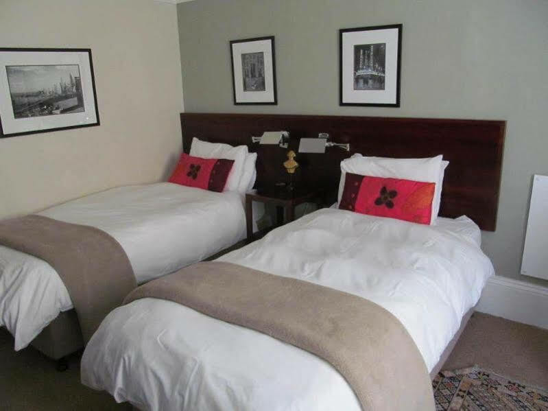 The Vic Hotel Порт Елизабет Екстериор снимка
